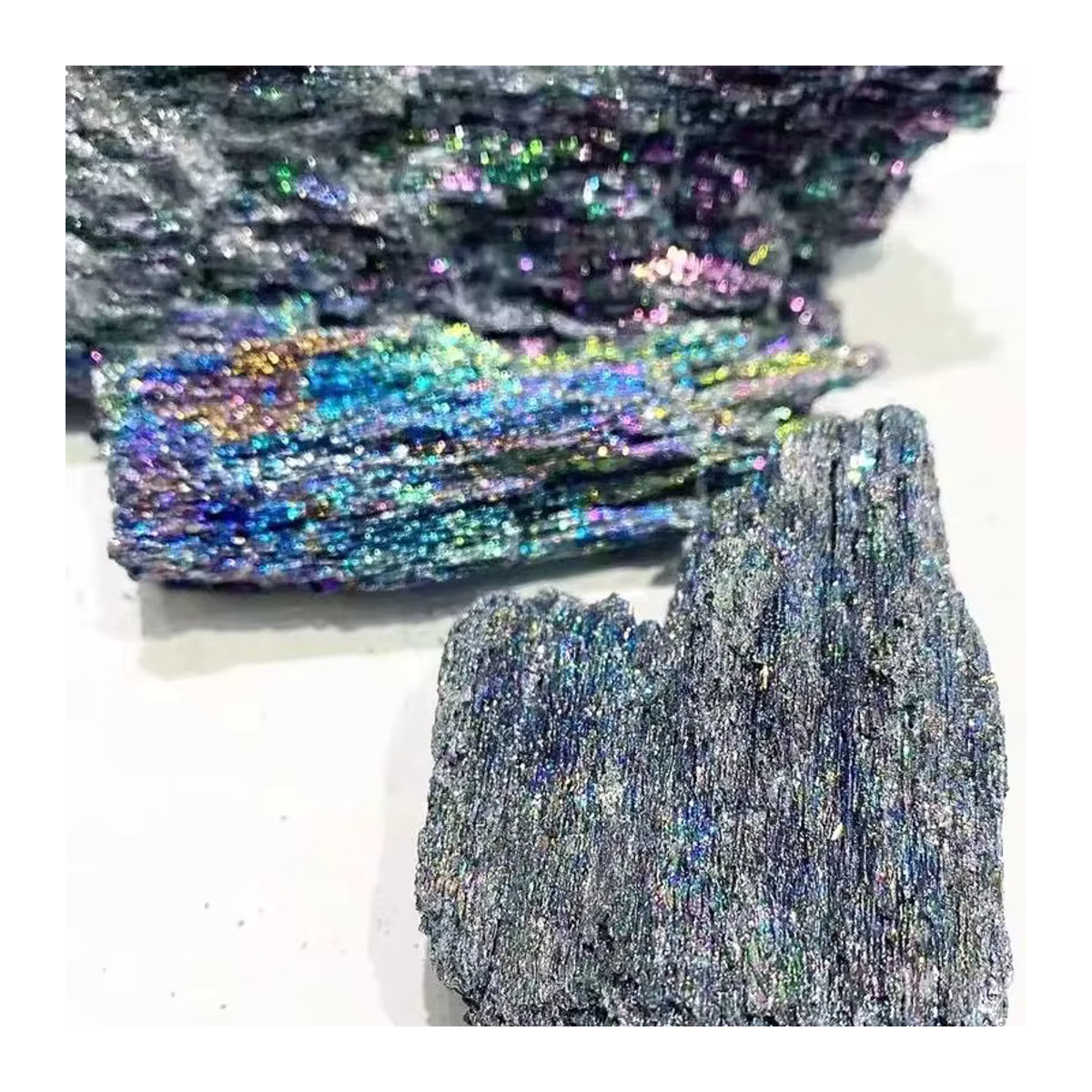 Natürliche bunte Siliziumkarbid und Quarz Kristall Dekosteine in Schwarz und Multicolor als Mineralprobe für Sammler - Bild 2