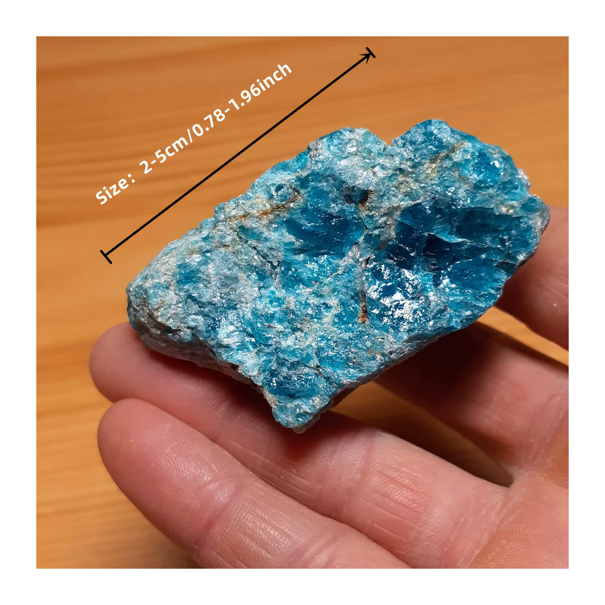 Natürlicher blauer Apatit Rohkristall als Dekostein in unregelmäßiger Form - Bild 5