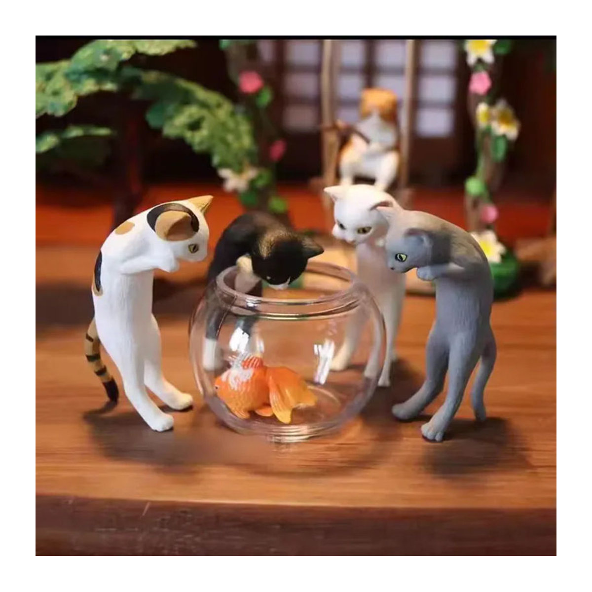 Neue See Goldfish Cat Blind Box Actionfigur Schwarze Katze mit floralem Design aus Kunstharz zur Desktop-Dekoration - Bild 3