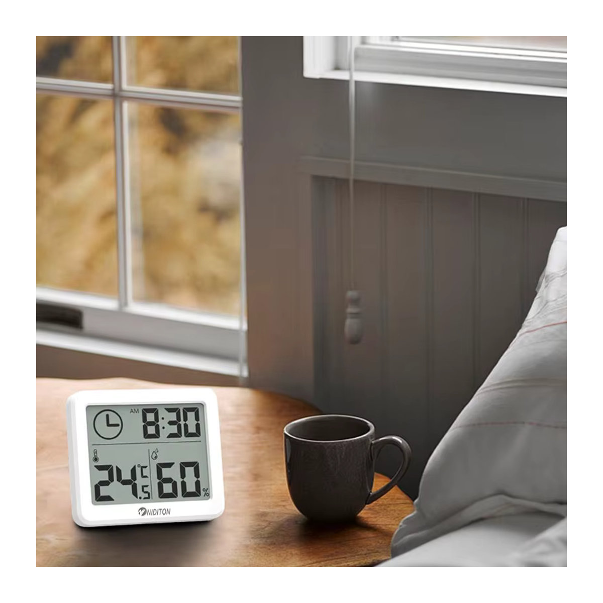 Niditon Digitale Schreibtisch- und Wanduhr mit Thermometer und Hygrometer in Weiß - Bild 2