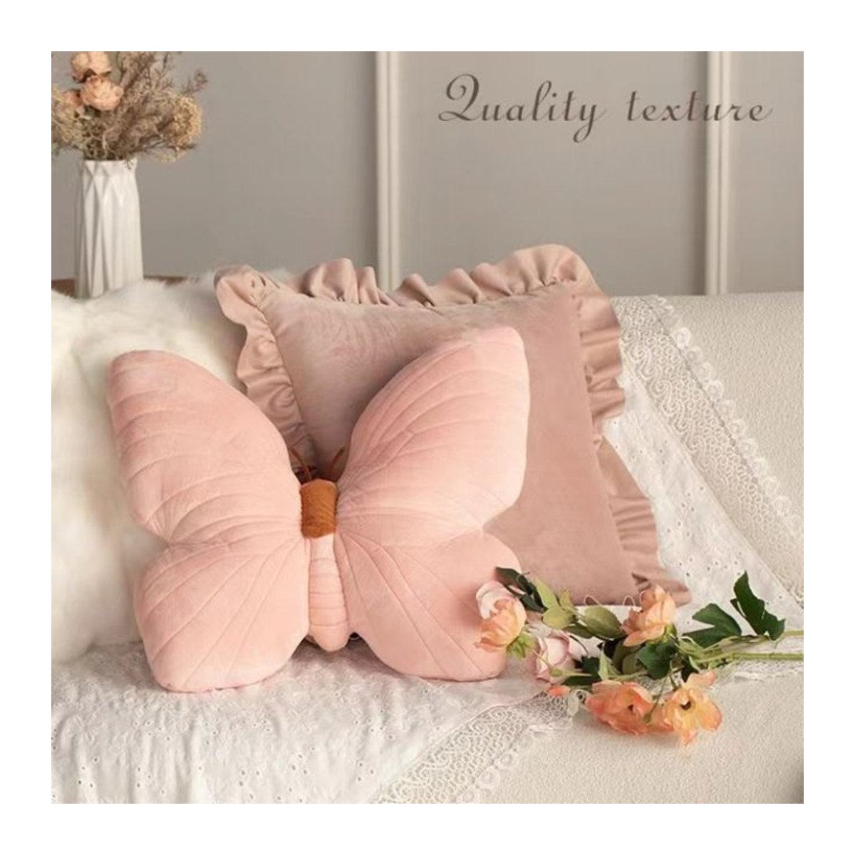 Niedliches Schmetterling Kissen in Rosa für Sofa und Bett als weiche Dekoration - Bild 1