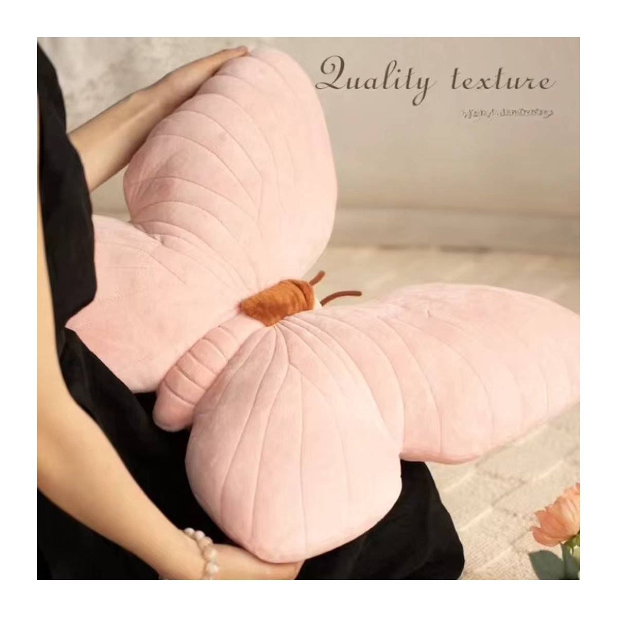 Niedliches Schmetterling Kissen in Rosa für Sofa und Bett als weiche Dekoration - Bild 2