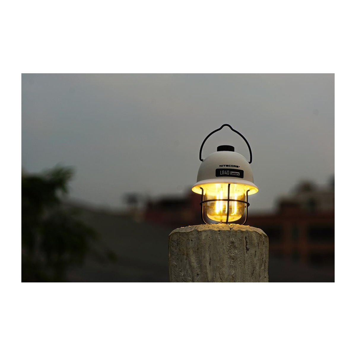 Nitecore LR40 LED Camping-Laterne Weiß mit 100 lm und Powerbank-Funktion im Retro-Design - Bild 3