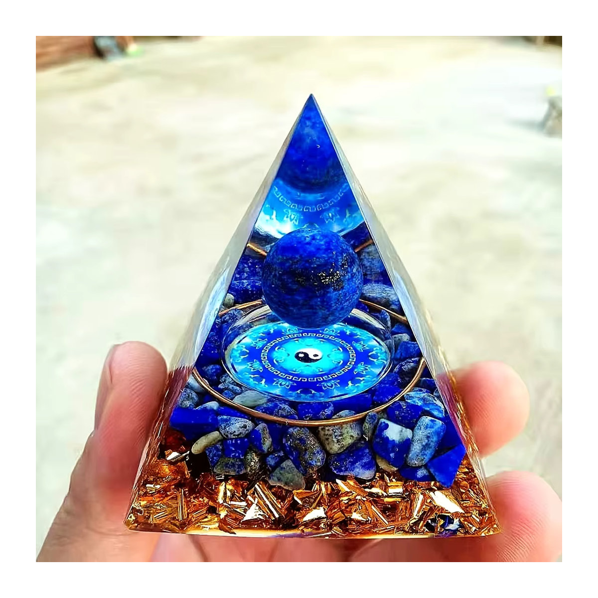 Orgon-Pyramide mit Lapislazuli und Tai-Chi-Diagramm in Blau als dekorative Steindekoration - Bild 3