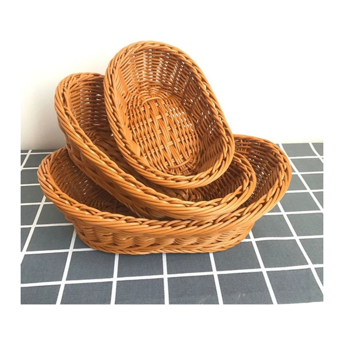 Ovaler Servierkorb aus Rattangeflecht von ACRDDK in Braun, rustikales Design für Brot, Obst und Gemüse - Bild 1