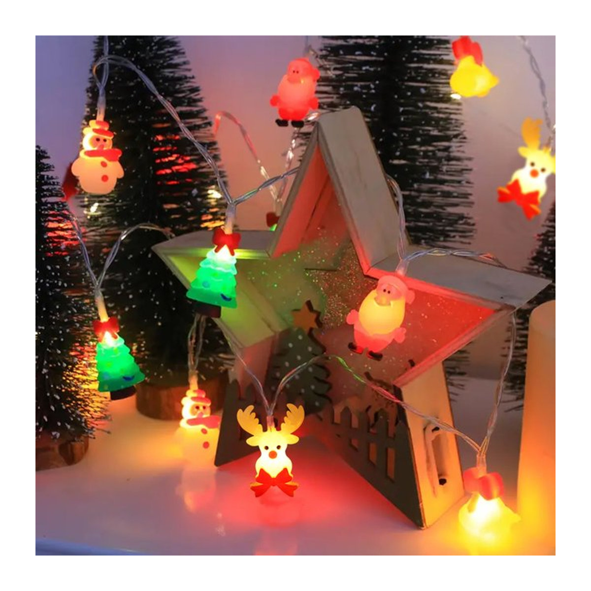 Peach Forest Weihnachts-Lichterkette mit Santa, Schneemann, Glocke und Elch Motiven - Bild 1