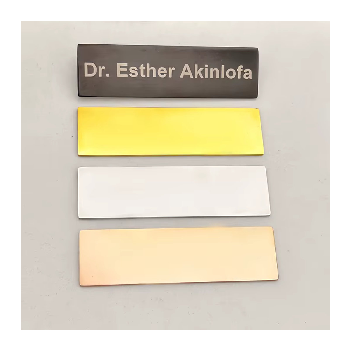 Personalisierte Briefkasten-Adressetiketten aus Edelstahl von Enjoy steel in Bunt, minimalistisches Design zur einfachen Installation - Bild 3