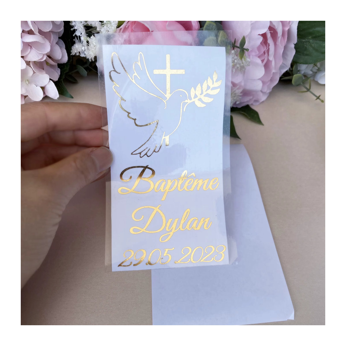 Personalisierte Gold Kreuz Dove Vinyl Aufkleber für Baby Taufe Hochzeit und Namensgebung - Bild 3