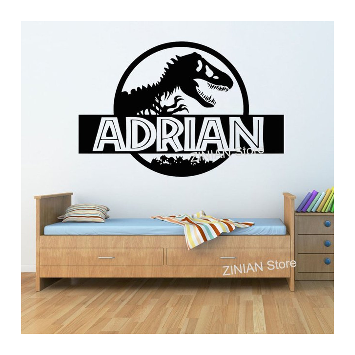 Personalisierter Jurassic Park Wandaufkleber mit T-Rex und individuellem Namen in Rosa und Schwarz von ZINIAN - Bild 1