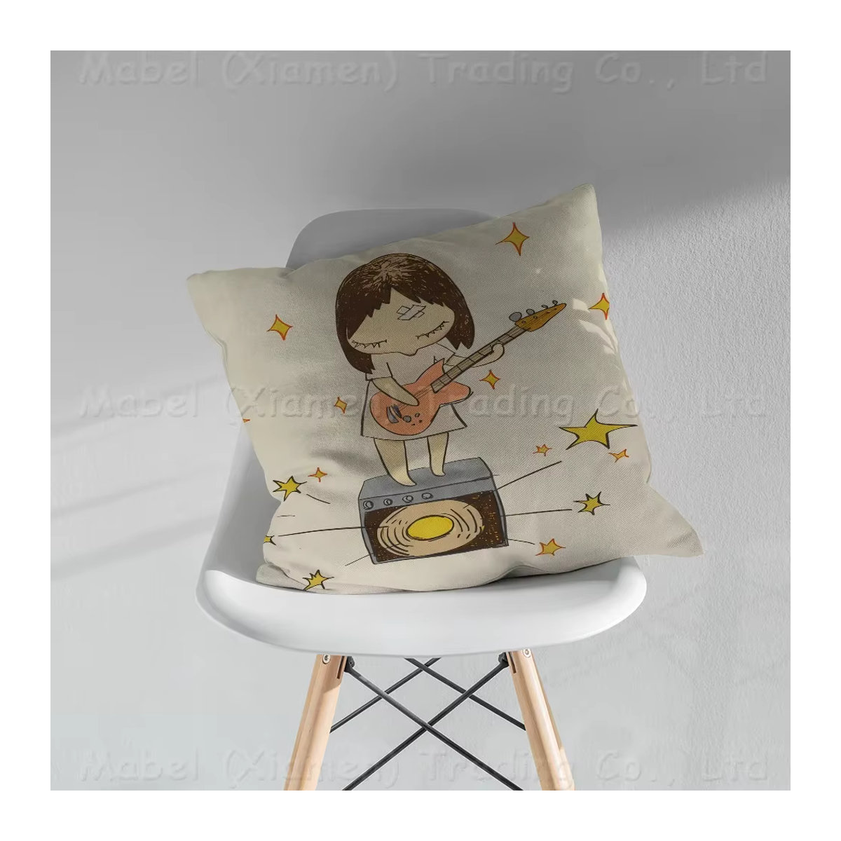 Personalisiertes Kissen mit Yoshitomo Nara Schlafwandelnde Puppen in Weiß, B/B/H: 45 x 45 cm - Bild 4