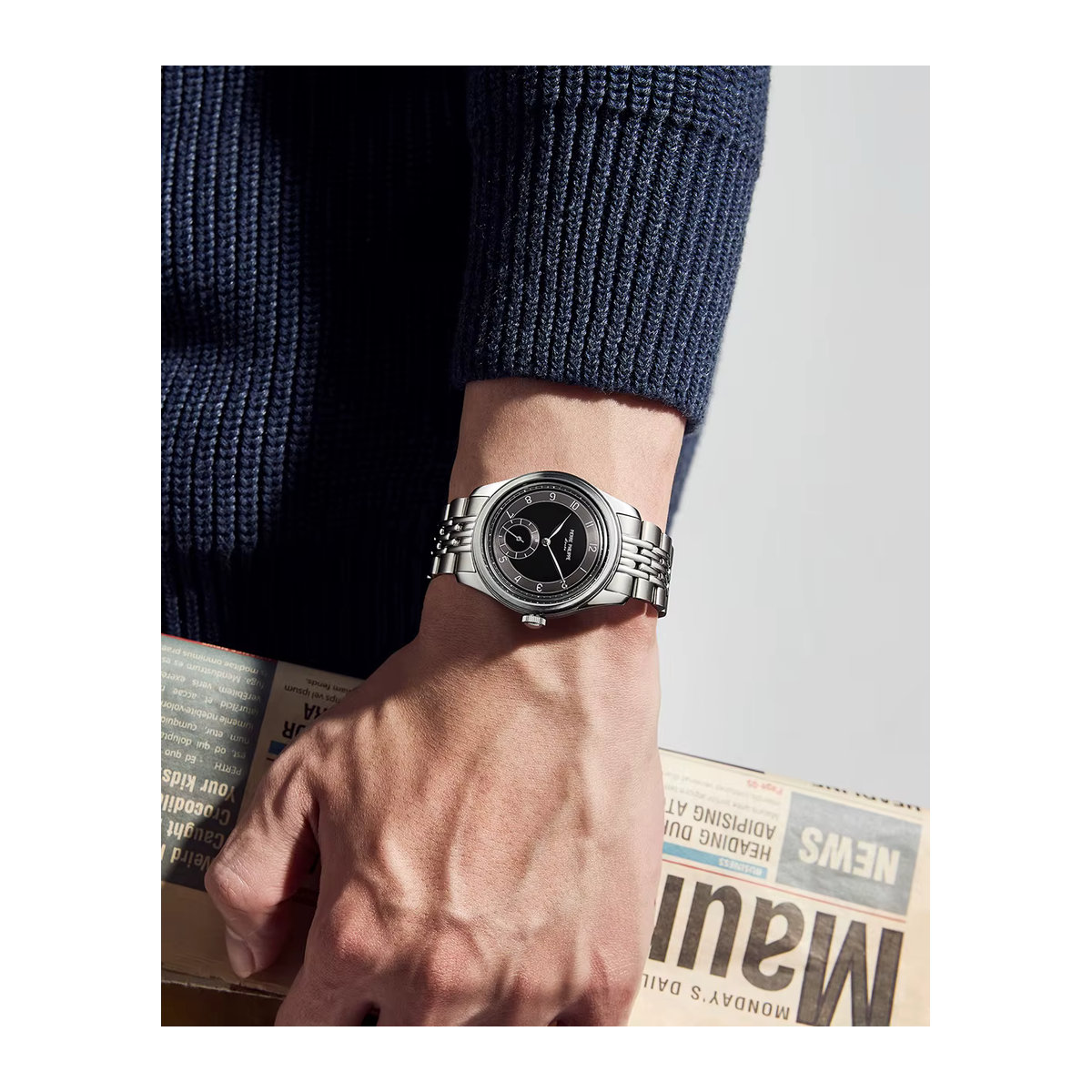 PIERRE PHILIPPE Herrenarmbanduhr im Retro-Stil mit mechanischem Handaufzug ST17-Uhrwerk, schwarzes Emaille-Zifferblatt und Pfeilzeigern, Farbe: Schwarz - Bild 6