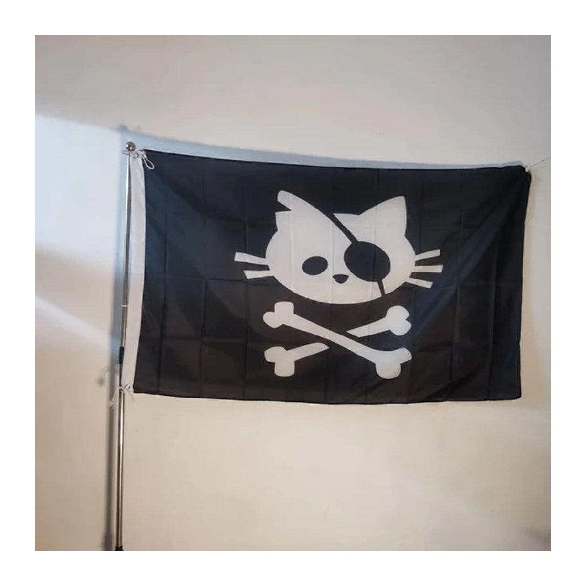 Piraten-Katzen-Schädel-Flagge mit gekreuzten Knochen als Banner für drinnen und draußen, Schwarz, B x H: 150 x 90 cm - Bild 1