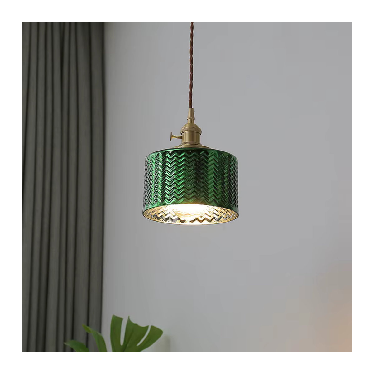Ramalho Pendelleuchte aus Glas und Kupfer in Grün mit LED für Esszimmer und Wohnzimmer im skandinavischen Design - Bild 2
