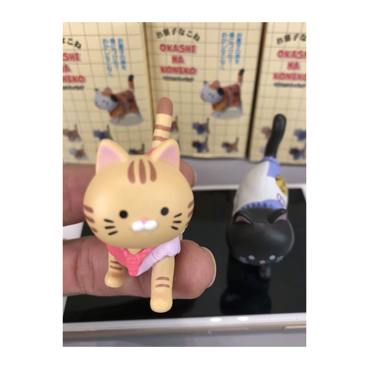 Re-Ment Blind Box Kapsel Spielzeug Katze mit Süßigkeiten-Verpackung, mehrfarbige Kitty Figur aus Kunststoff für Kinder - Bild 5