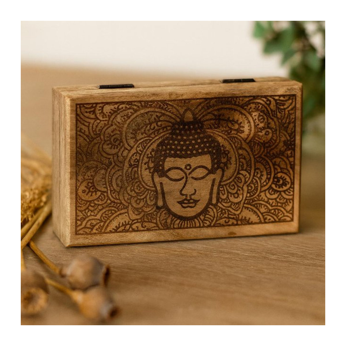 Rechteckige Holzbox von SHAMTAM mit Buddha-Gesicht und Blattmotiven in Schwarz und Braun, B/T/H: 21,5 x 14 x 6,3 cm - Bild 1