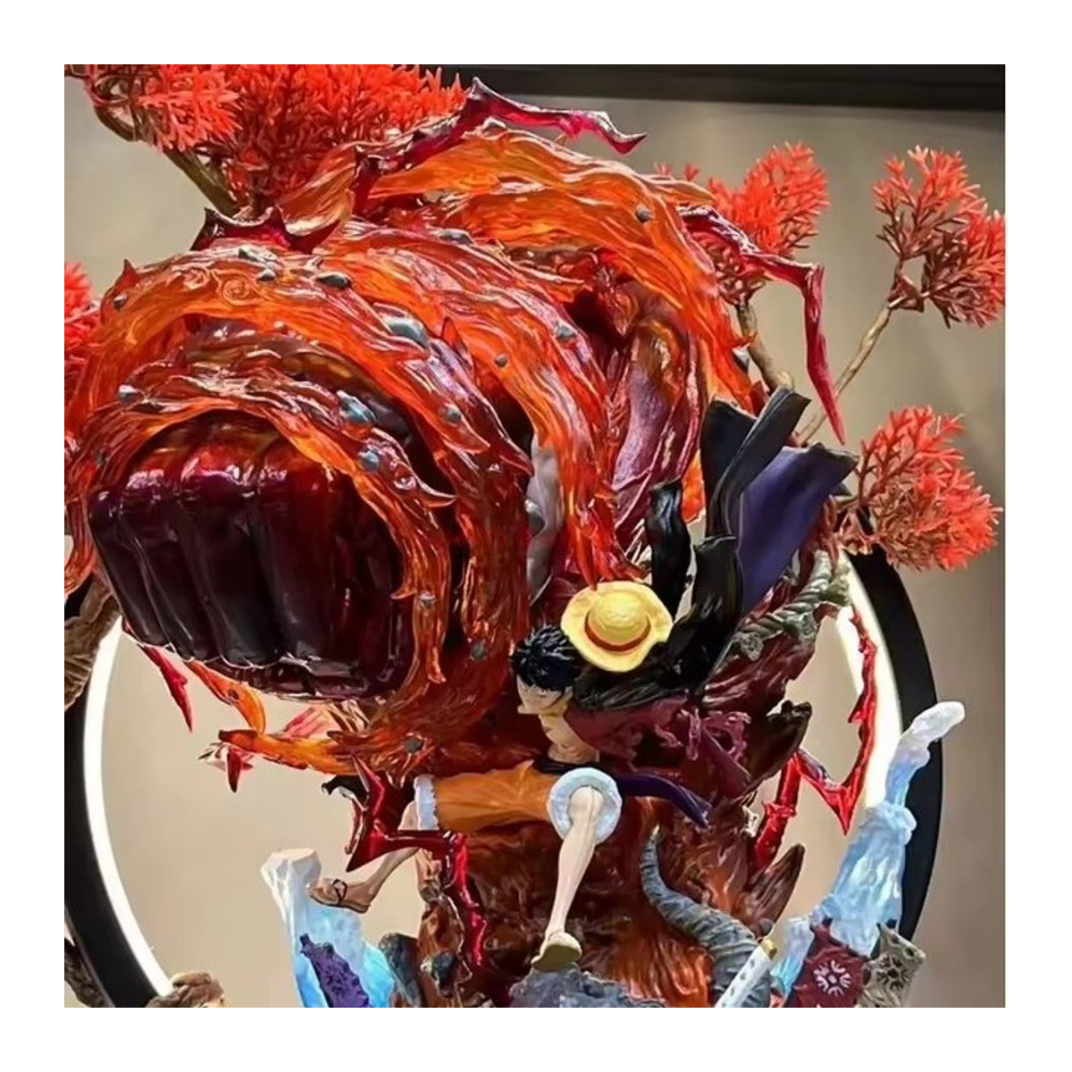 Red Roc One Piece Anime-Figur Luffy Gear 3 mit LED-Beleuchtung in Rot aus Kunststoff - Bild 1