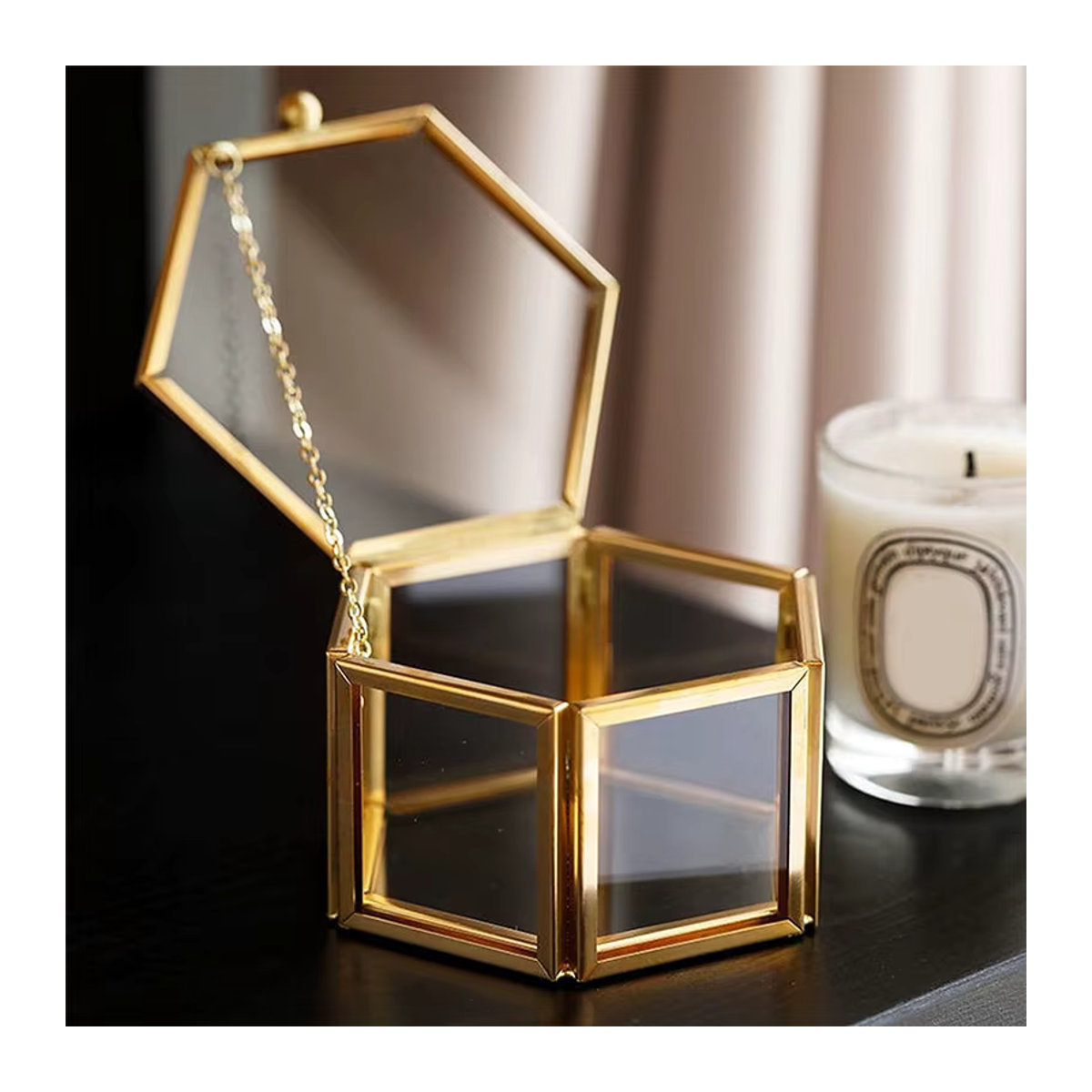 Retro-Ringbox in Gold mit sechseckigem Glasdesign zur Schmuckaufbewahrung - Bild 2