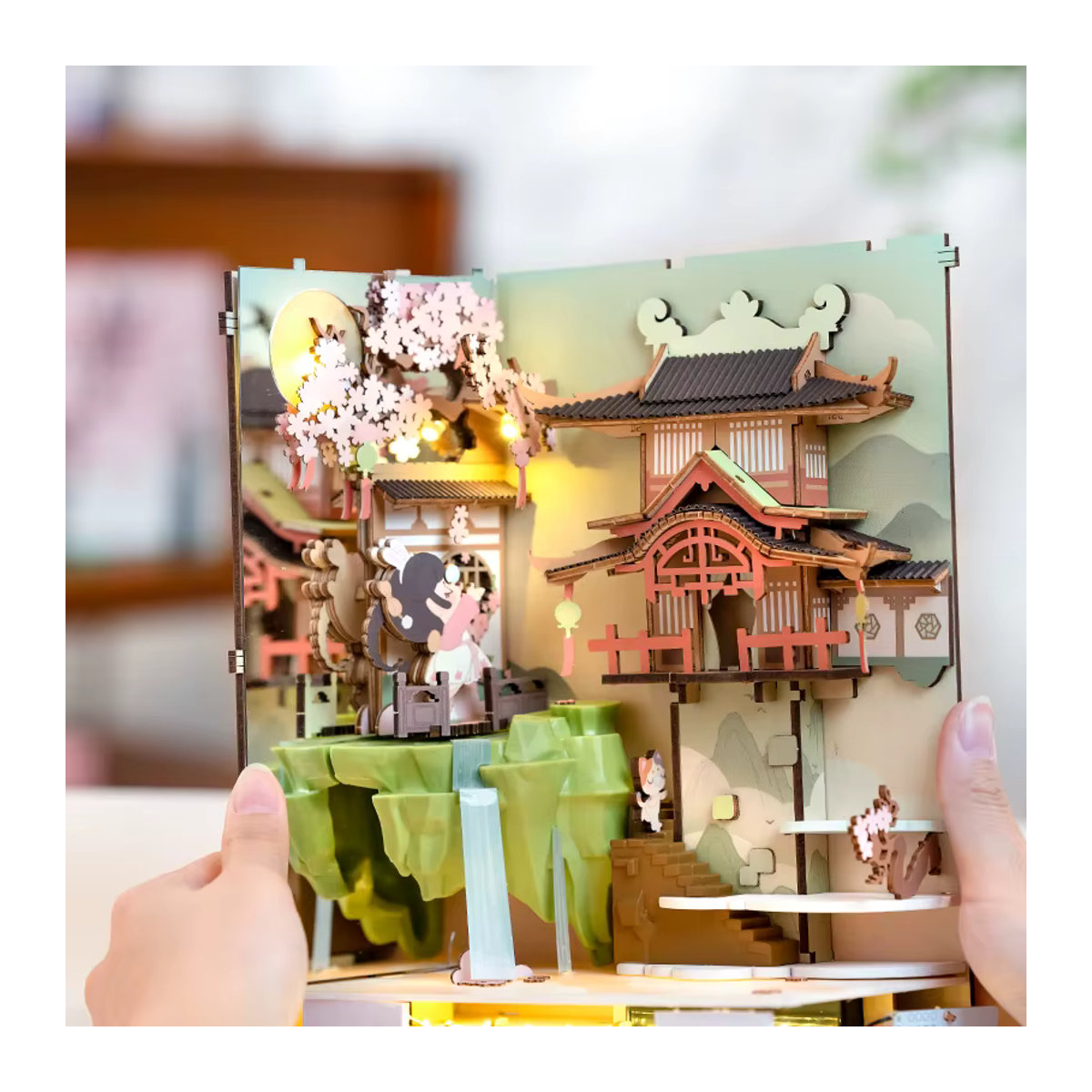 Rolife Sakura Buch Nook mit Lichtern, dekoratives DIY-Modell in floralem Design, mehrfarbig - Bild 5