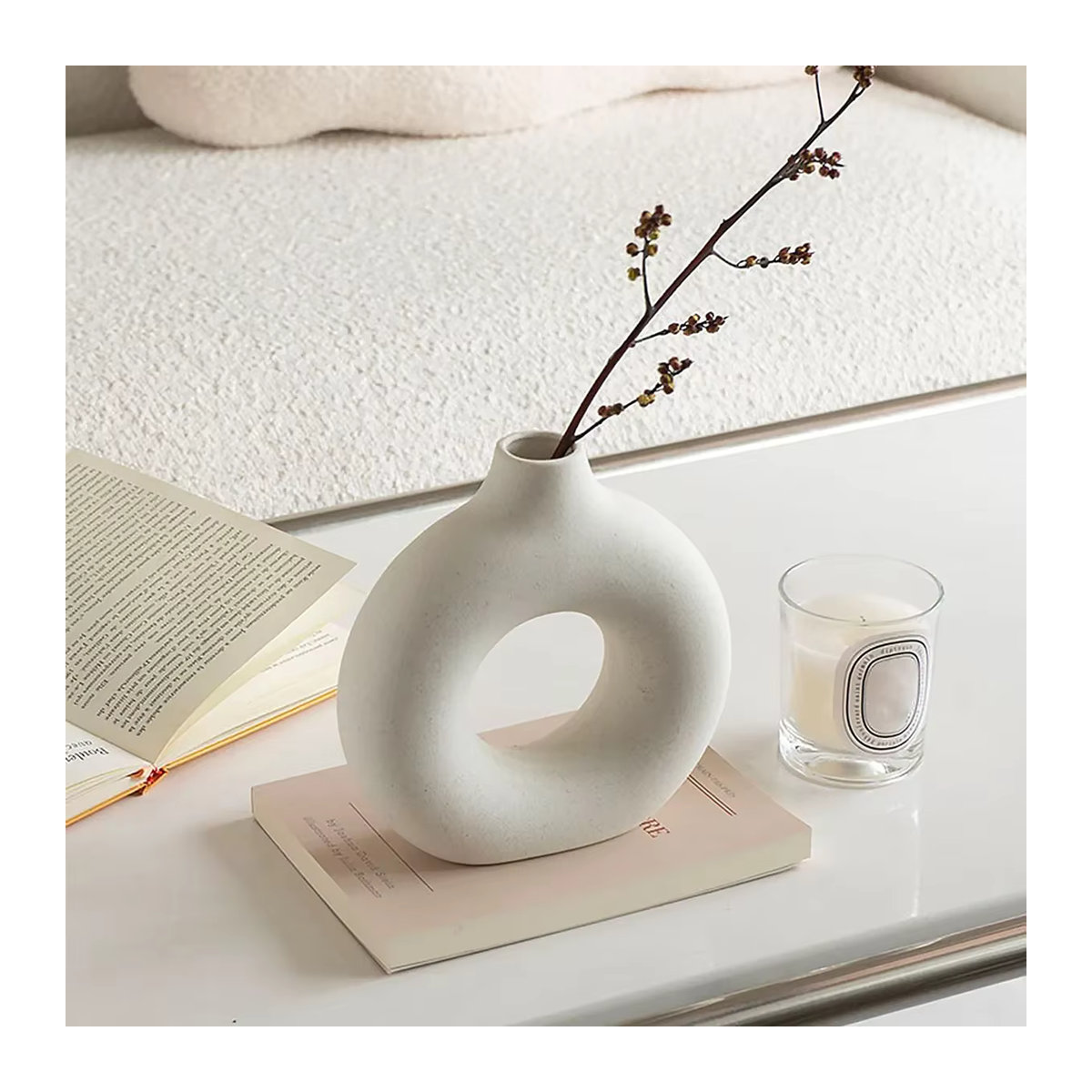 Runde Keramikvase in Hellgrün mit mattem Finish im minimalistischen nordischen Design - Bild 3