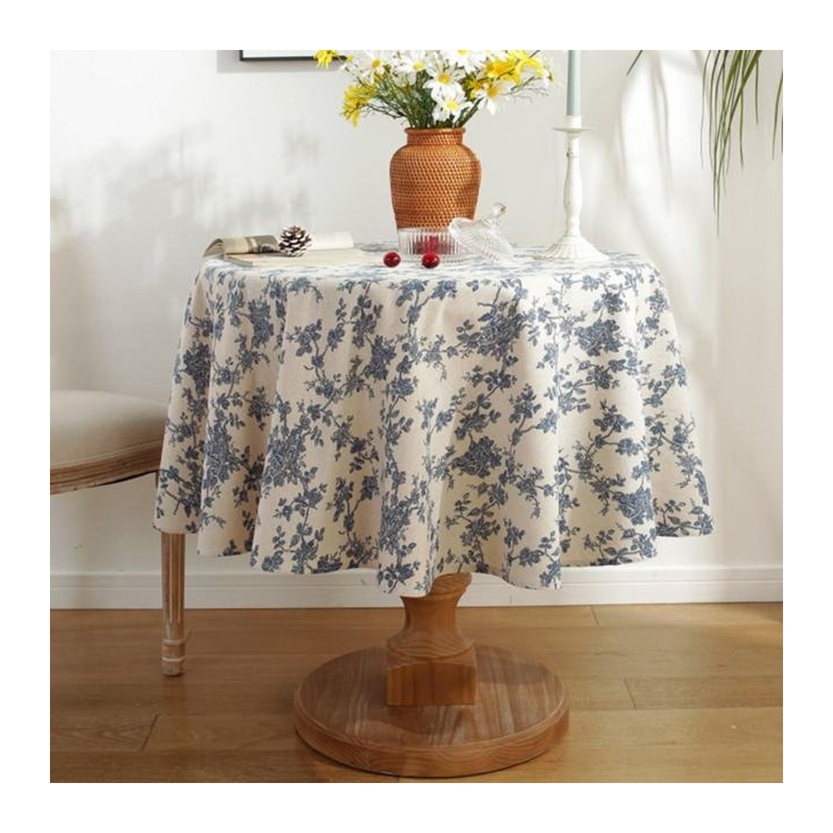 Runde Tischdecke mit blauem Vintage-Floralmuster von Your Warm Home, Durchmesser: 90 cm - Bild 1