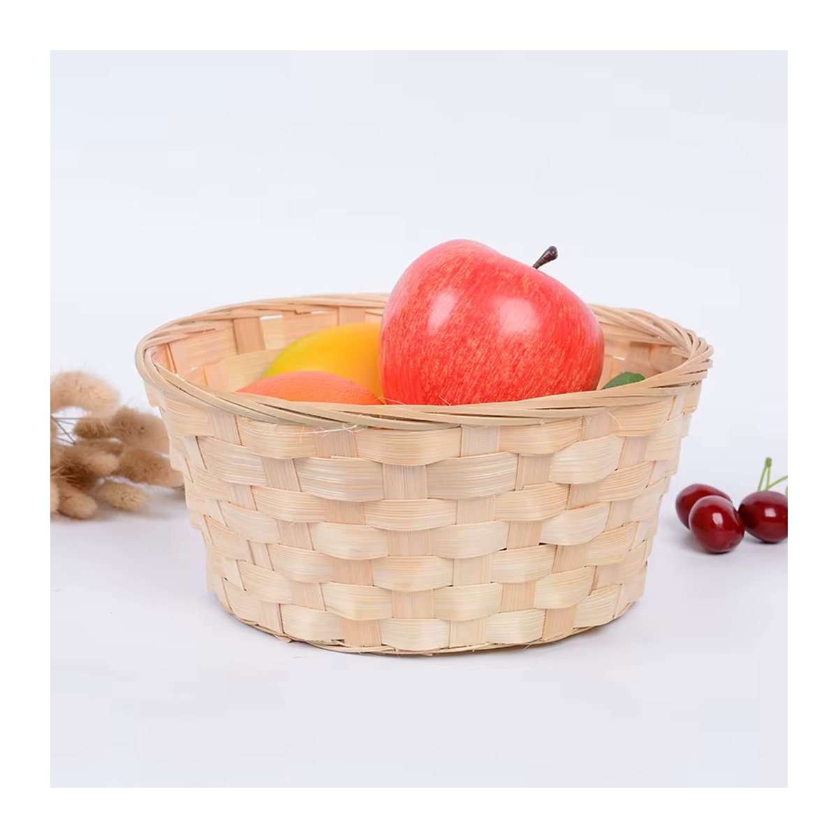 Runder Servierkorb von WHPHous aus Rattan und Bambus in Beige für Obst, Brot oder Snacks im rustikalen Design - Bild 3