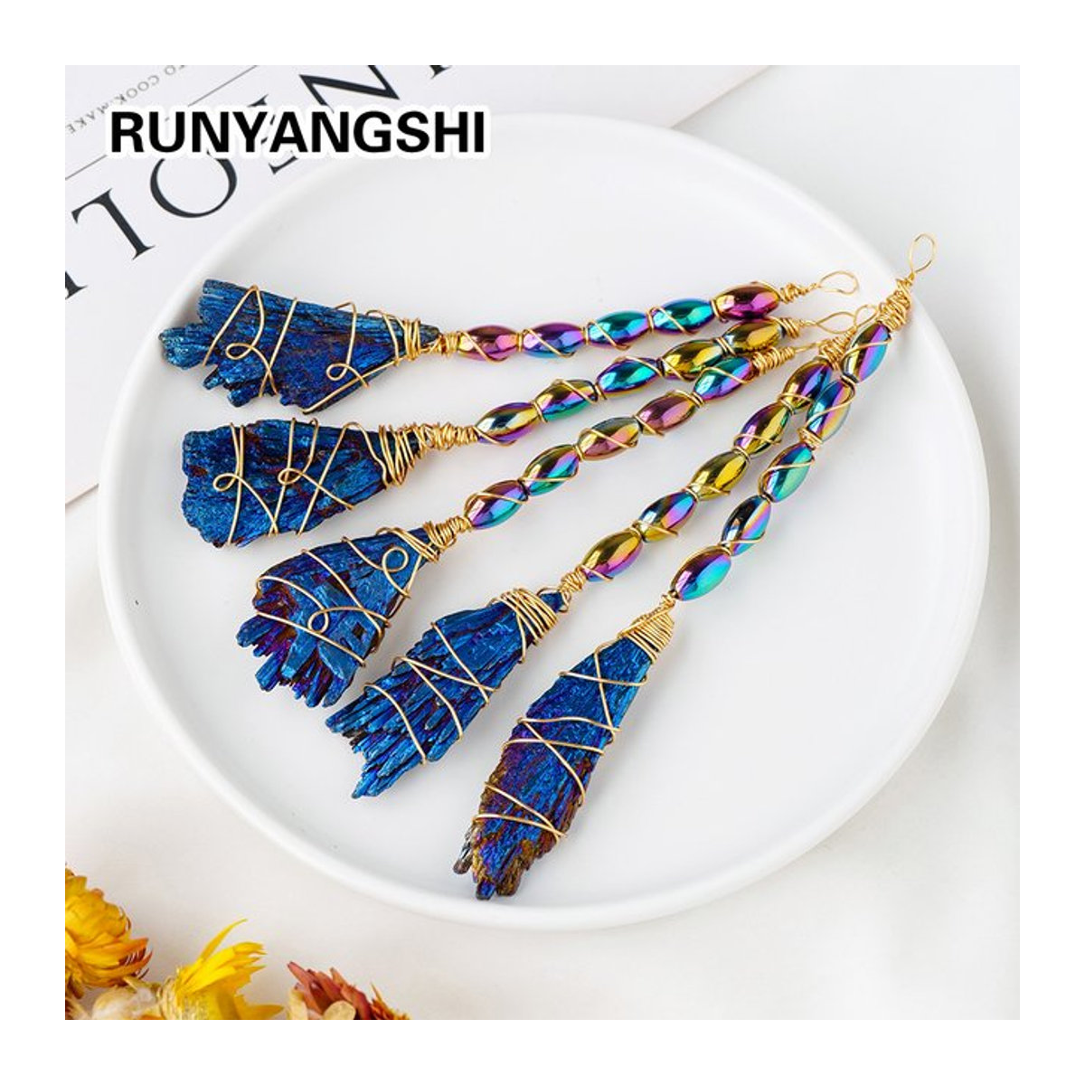 Runyangshi Natürlicher Kristallbesen aus schwarzem Turmalin in blauer Federform als DIY-Ornament im Bohemian-Stil - Bild 1