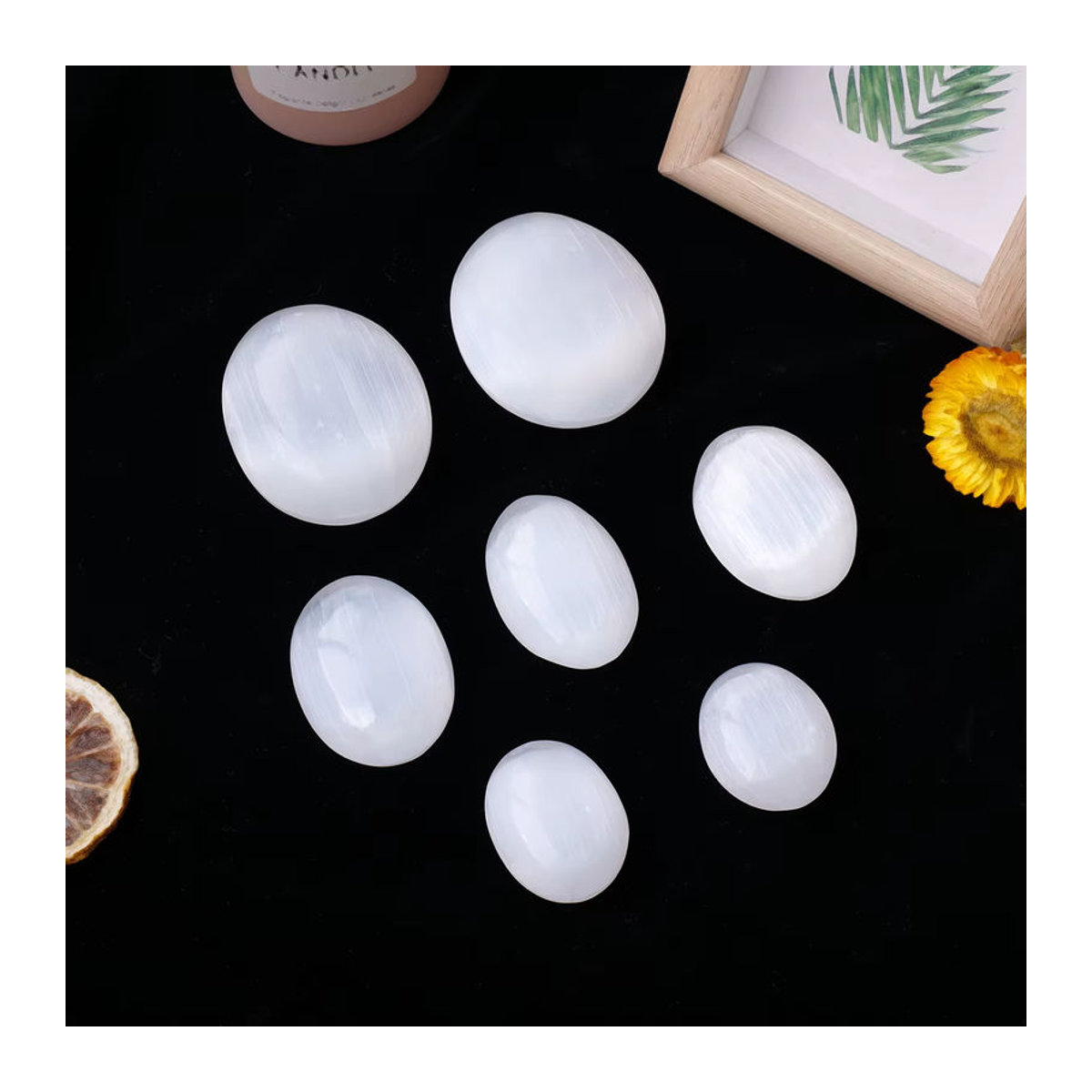 Runyangshi Selenit Kristall Massage Stein in Weiß, ovale Form für Reiki und Energiearbeit - Bild 4