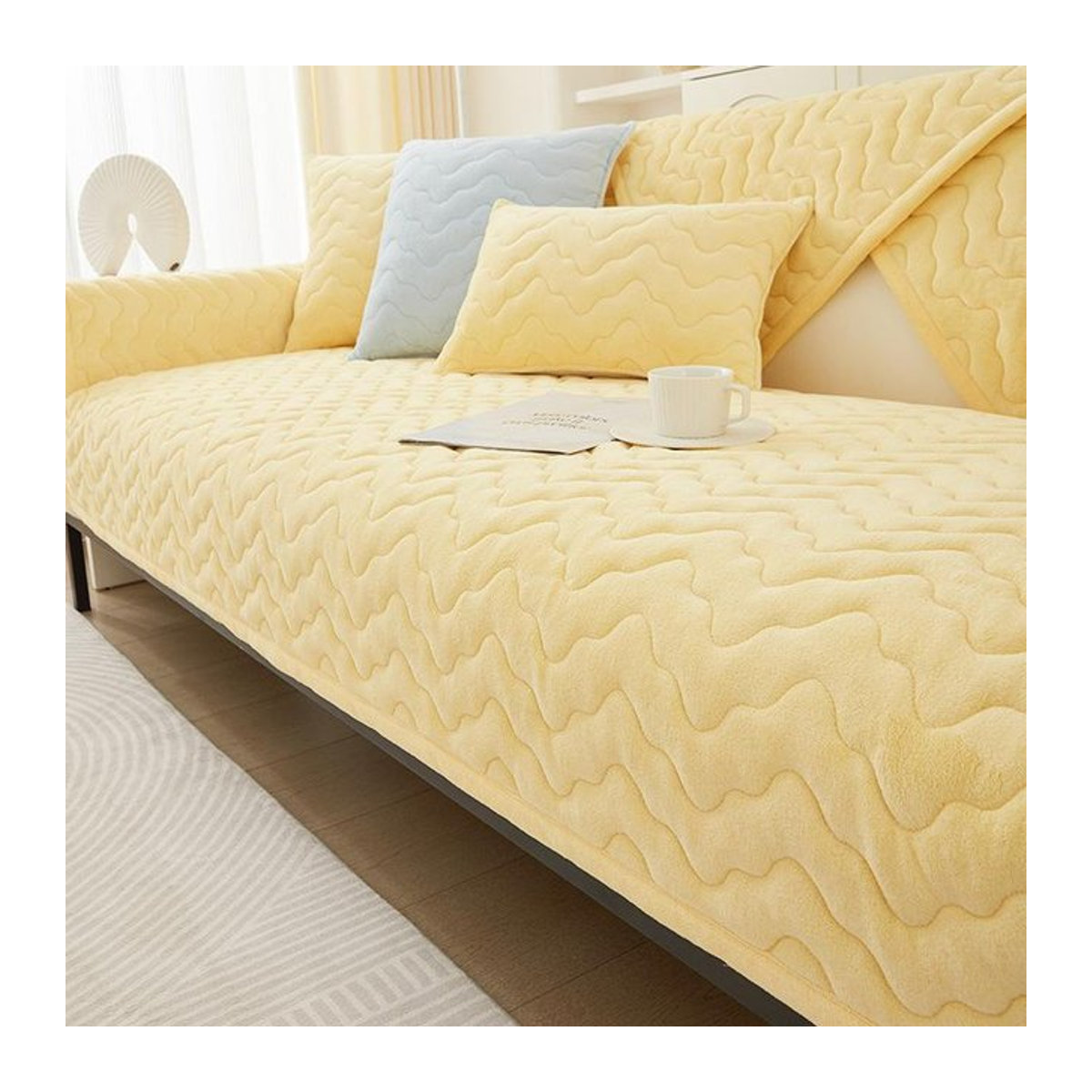 Rutschfester Sofabezug mit wellenförmigem Linienmuster aus Plüsch für dein Wohnzimmer, B/B: 70 x 70 cm - Bild 1