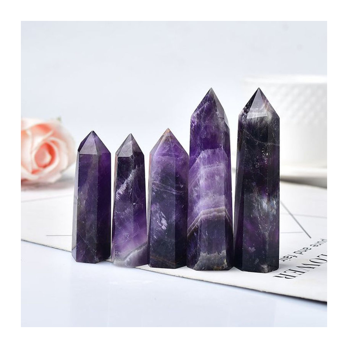 RYCRYSTAL Amethyst Kristall Pyramide in Lila als dekoratives Stein Ornament - Bild 1