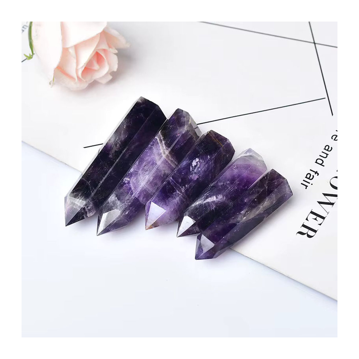 RYCRYSTAL Amethyst Kristall Pyramide in Lila als dekoratives Stein Ornament - Bild 2