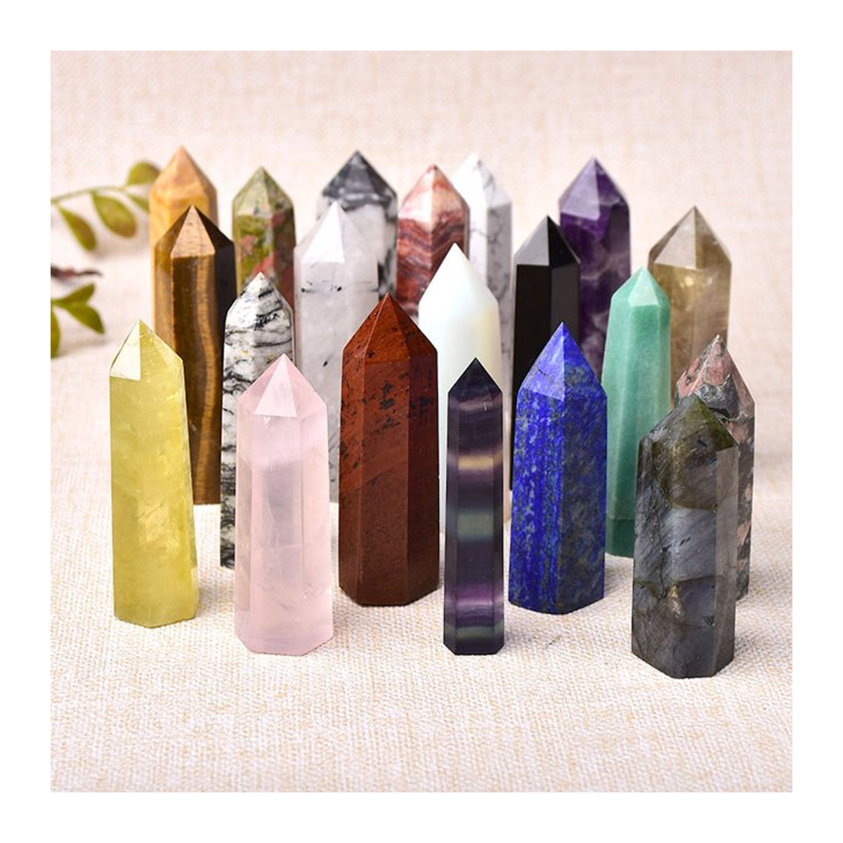 RYCRYSTAL Kristallspitze Zauberstab aus Amethyst und Rosenquarz in Lila, Rosa und Mehrfarbig, Polierte Natursteine als Heilstein und Dekoration, 1 Stück - Bild 1