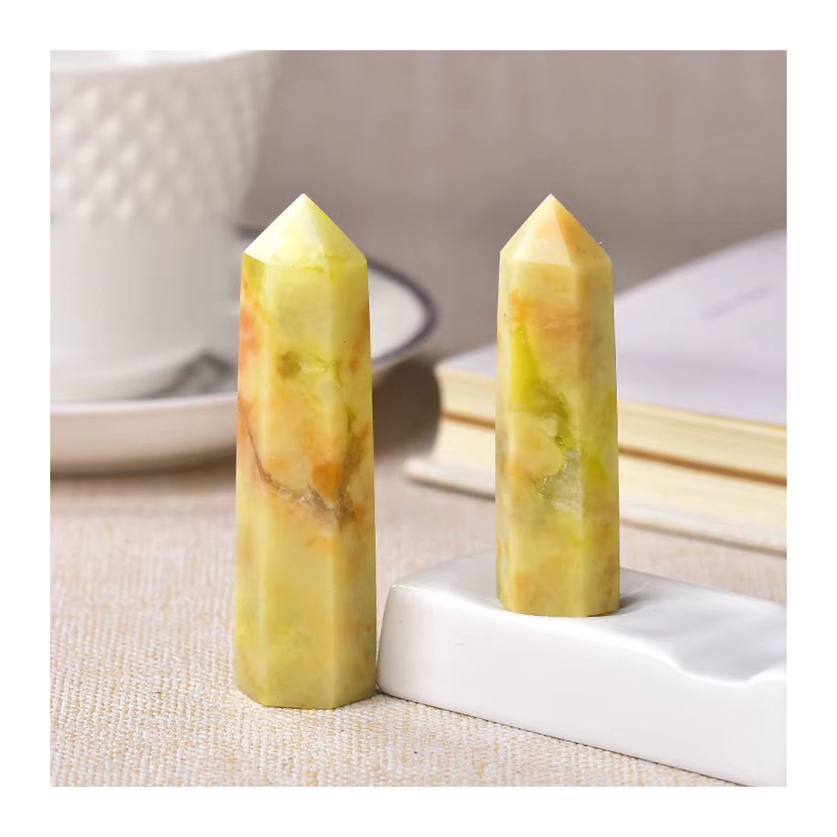 RYCRYSTAL Natürlicher Jade-Kristall Obelisk mit floralem Design in Gelb und Grün zur Reiki-Energieheilung und Dekoration - Bild 2
