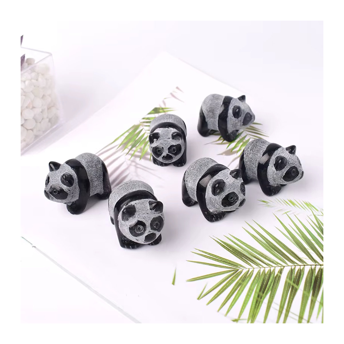 RYCRYSTAL Obsidian Panda Figur aus Naturkristall in Schwarz und Weiß als dekoratives Tier-Ornament - Bild 4