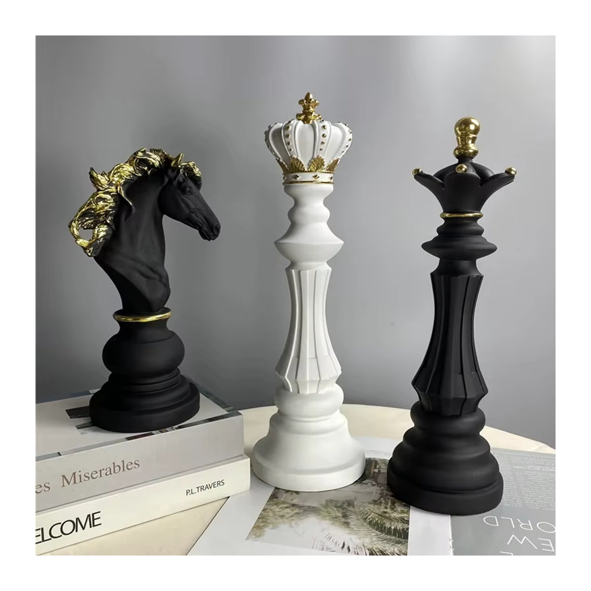 SAAKAR Internationales Schachfiguren-Set aus Kunstharz in Schwarz und Weiß für die dekorative Inneneinrichtung - Bild 2
