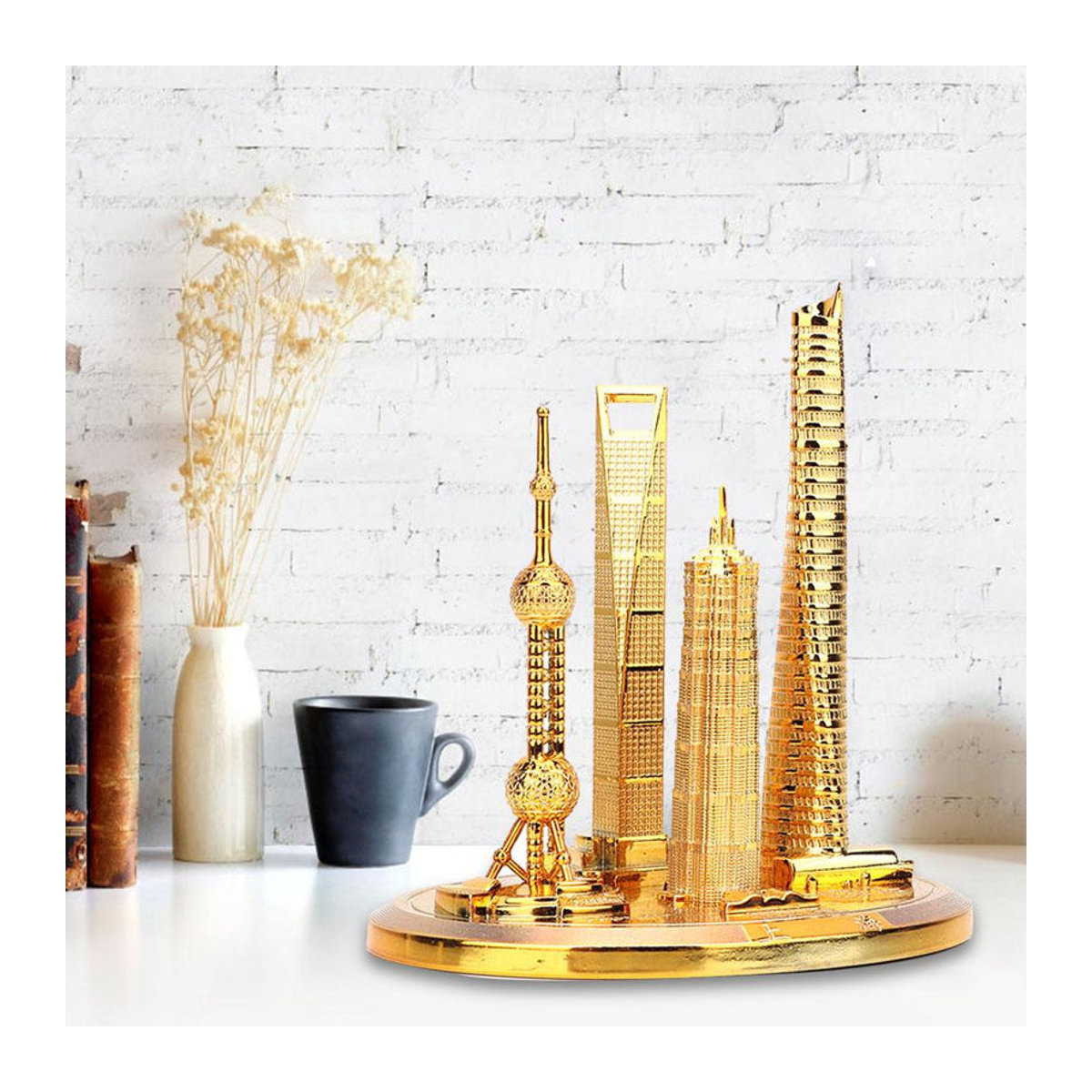 Sammlermodell Shanghai Gebäude Oriental Pearl Tower und Global Financial Center Souvenir aus Metall in Gold und Bronze im Vintage-Stil - Bild 3