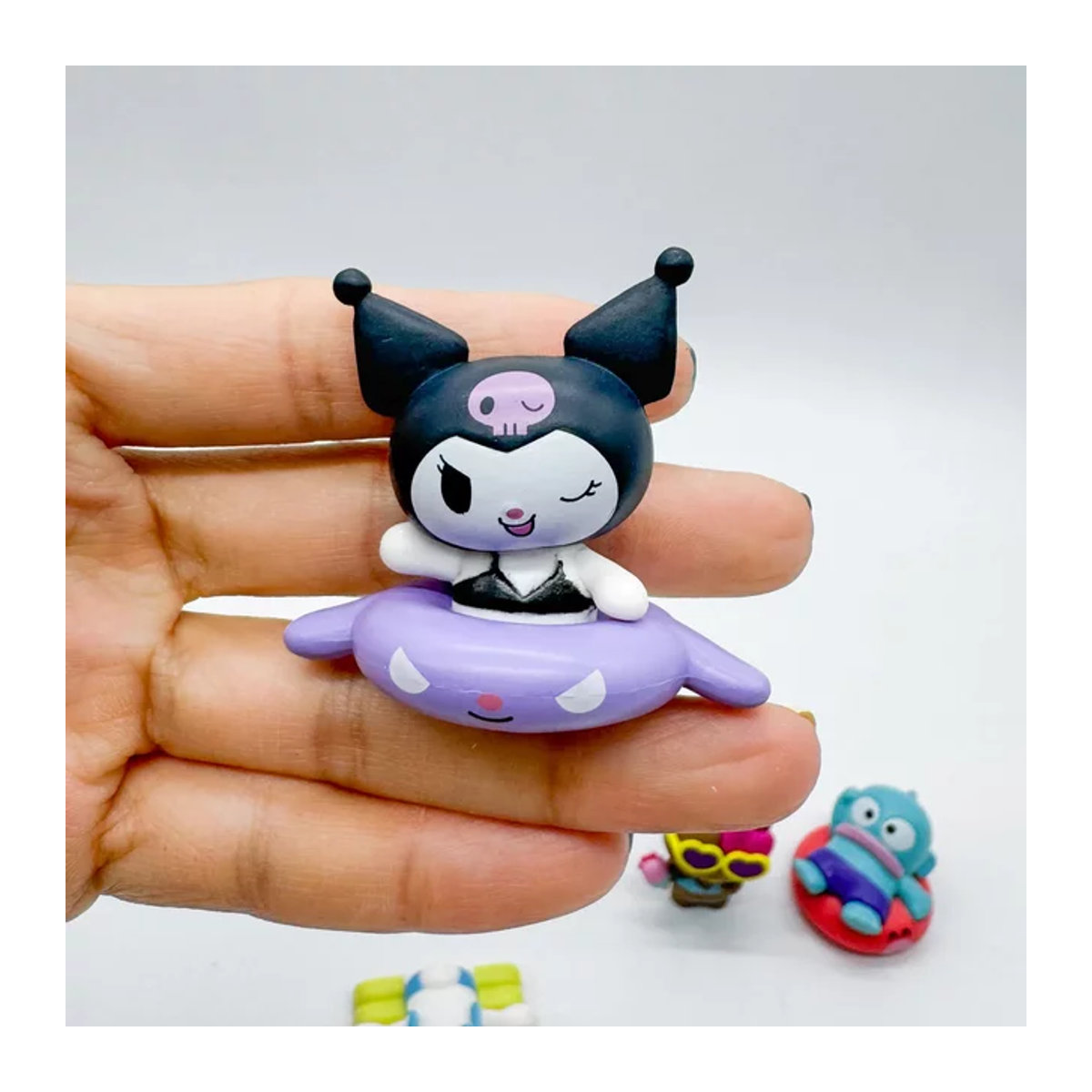 Sanrio Anime Figuren Mystery Blind Box mit Hello Kitty, Cinnamoroll und Kuromi in Multicolor - Bild 1