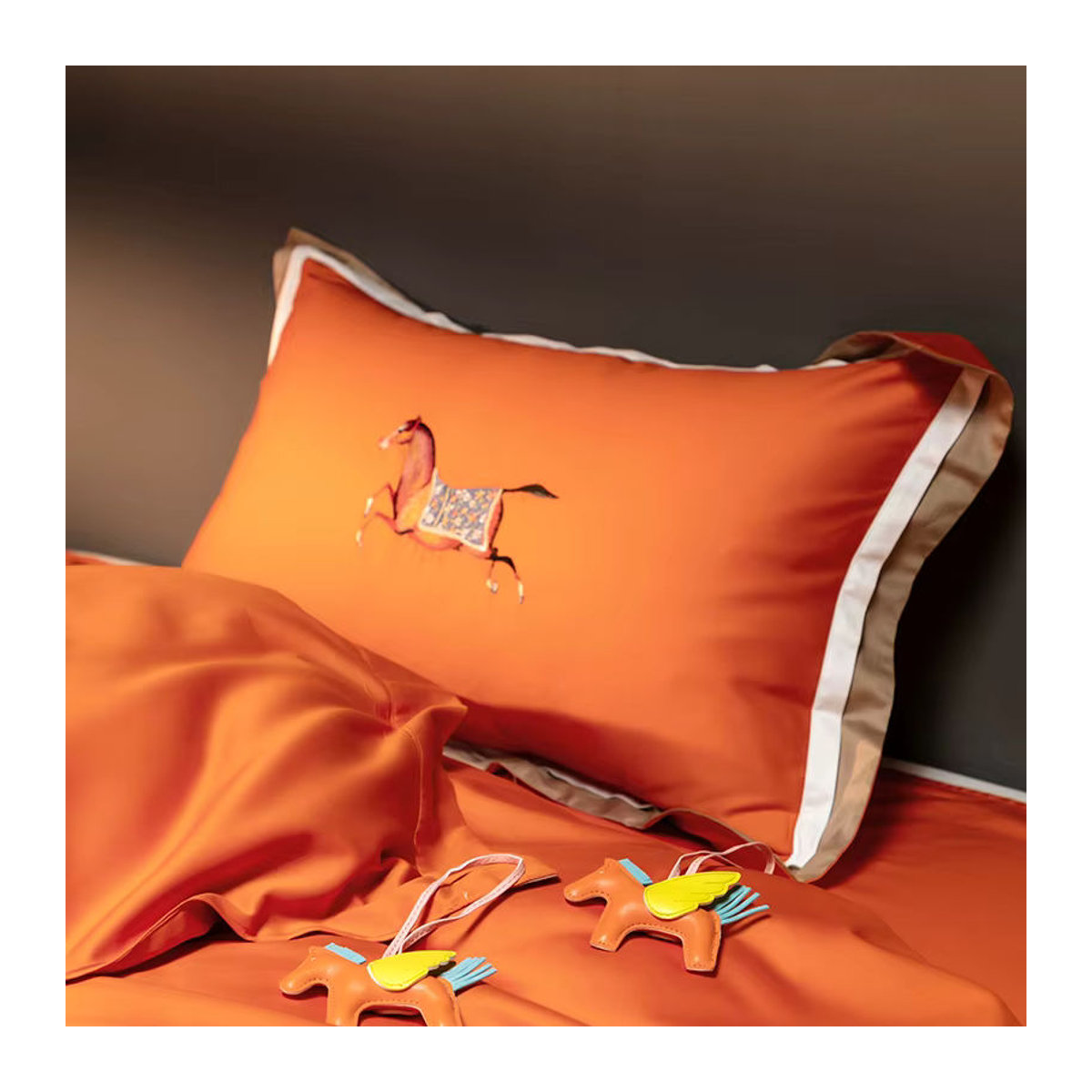 Satin-Bettwäsche-Set aus Ägyptischer Baumwolle mit Pferde-Stickerei, Queen oder King Size, inklusive Bettbezug, Laken und Kissenbezüge - Bild 5