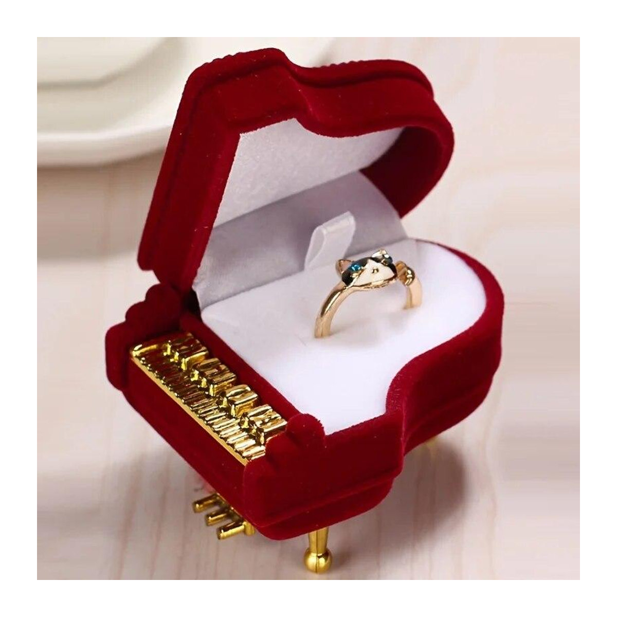 Schmuckbox in Klavierform von Pure Living Co. aus Samt in Weinrot zur Aufbewahrung von Ringen und Schmuck - Bild 6