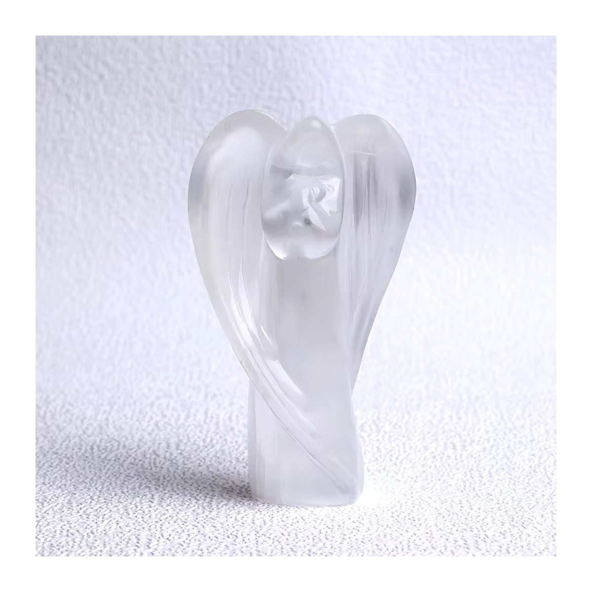 Schutzengel Figur aus weißem Selenit von Harmonious Crystalloid, handgeschnitzter Naturkristall in minimalistischem Design - Bild 6