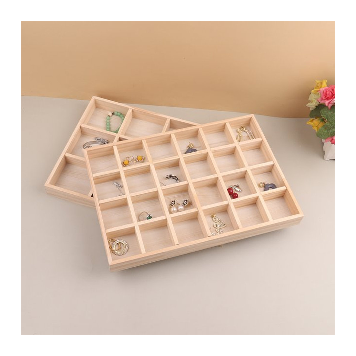 Sept de Boys Schmuck-Display aus Holz in Beige, stapelbarer Organizer für Ringe, Ohrringe und Halsketten - Bild 1