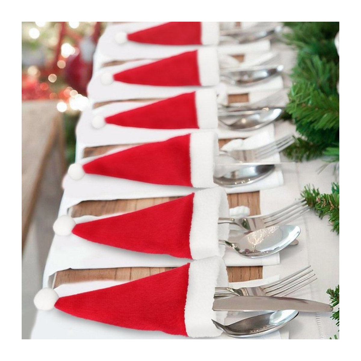 Set aus Weihnachts-Vliesmützen zur Dekoration von Besteck und Weinflaschen in Rot und Weiß - Bild 1