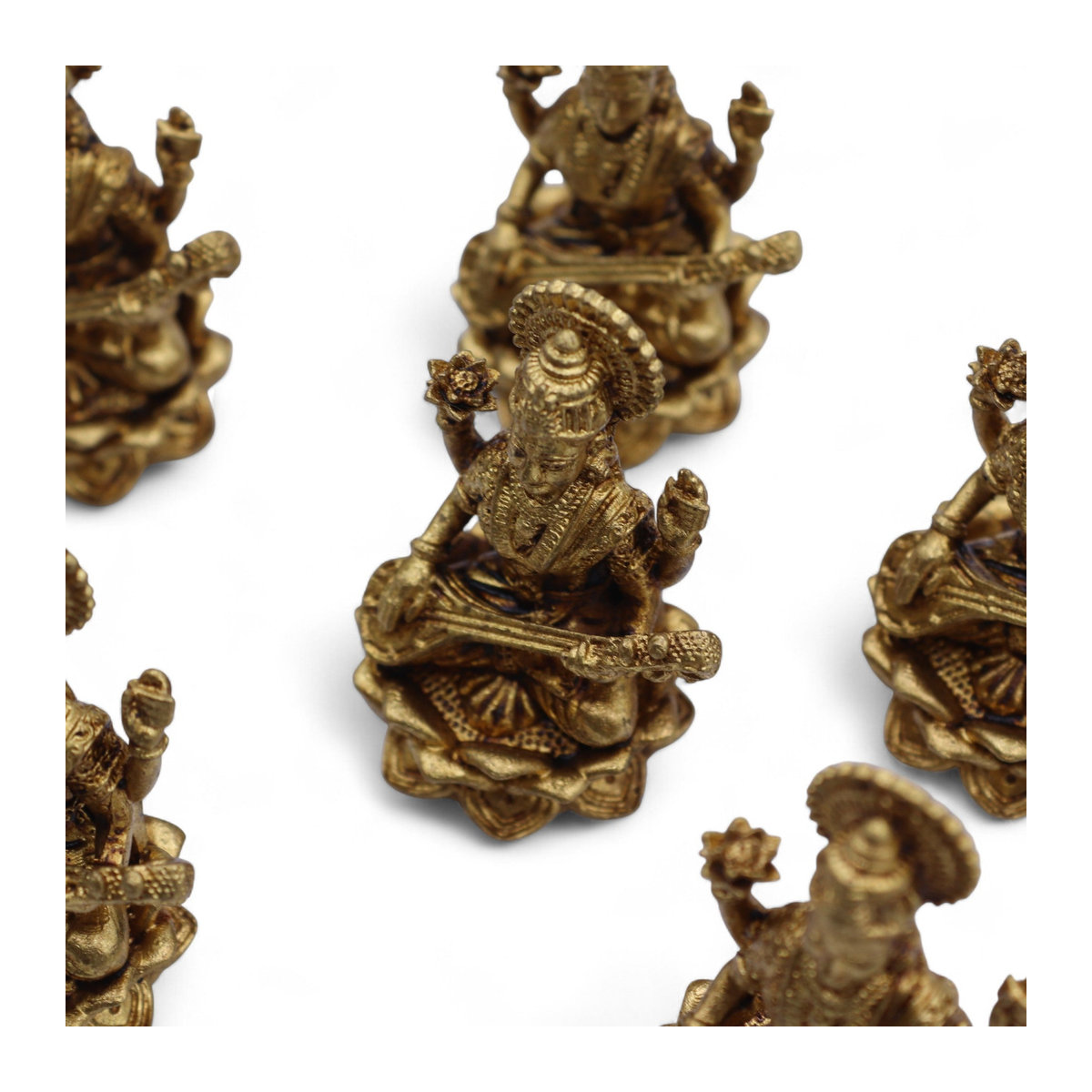SHAMTAM Mini-Idol der Göttin Saraswati aus Messing in Gold, Höhe: 3,4 cm - Bild 5