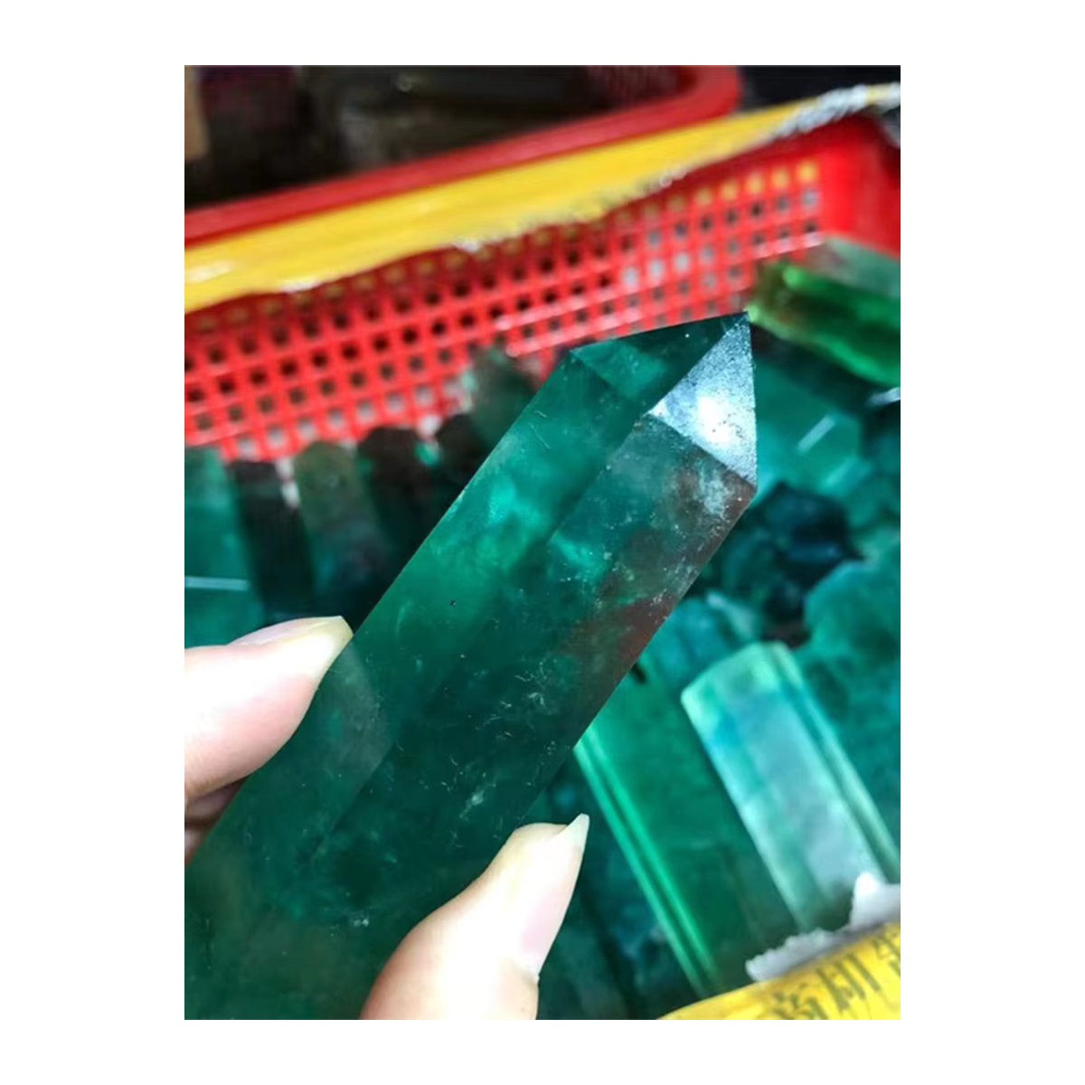 Sisterstone Kristall-Obelisk-Turm aus grünem Fluorit, geometrischer Stein-Dekorationskristall, Höhe: 6,5 cm - Bild 7
