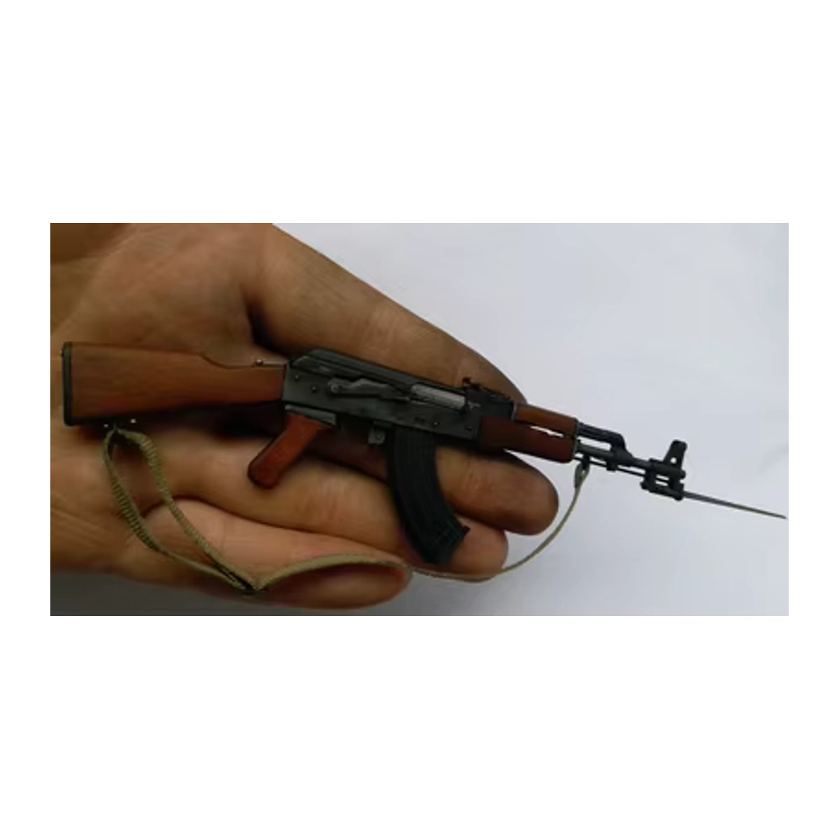 Soldatenzone Metall-Soldatenmodell im Maßstab 1:6 mit chinesischer 56-Maschinenpistole in Hellgrau zur vollständigen Zerlegung - Bild 3