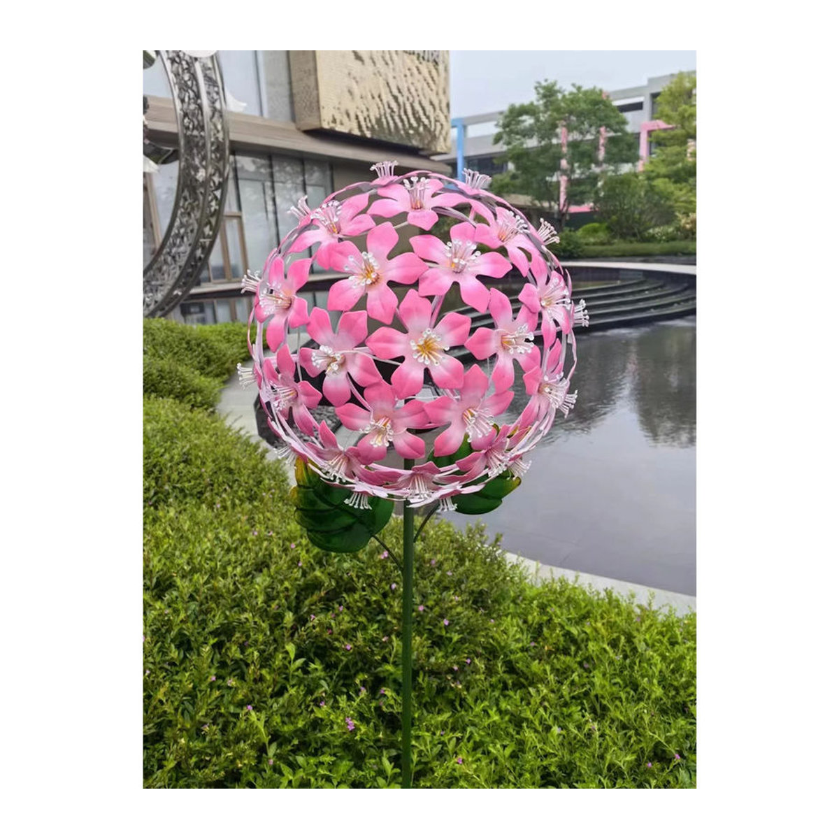SOLITHIA Solar-LED-Gartenstecker Hibiskus in Rosa mit warmweißem Licht - Bild 2