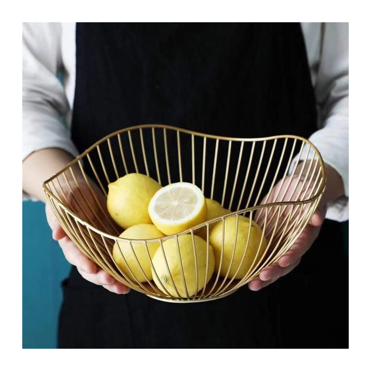SZ-Damai Obstteller aus Metall in Gold, geometrische Aufbewahrungsschale für Obst und Snacks, modernes Design für dein Wohnzimmer, B: 27,5 cm, T: 27 cm, H: 11,2 cm - Bild 2
