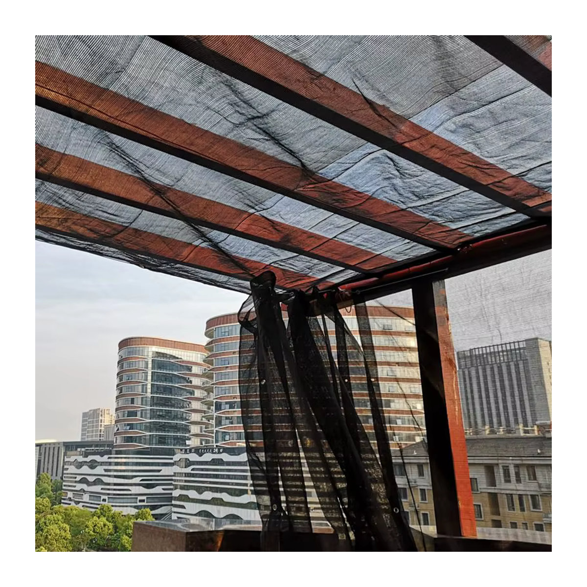 Tewango Rundes Sonnenschutznetz aus Seide und HDPE-Mesh in Schwarz mit 30-90% UV-Block für Garten und Pflanzen zum Schutz vor Vögeln und Hagel - Bild 5