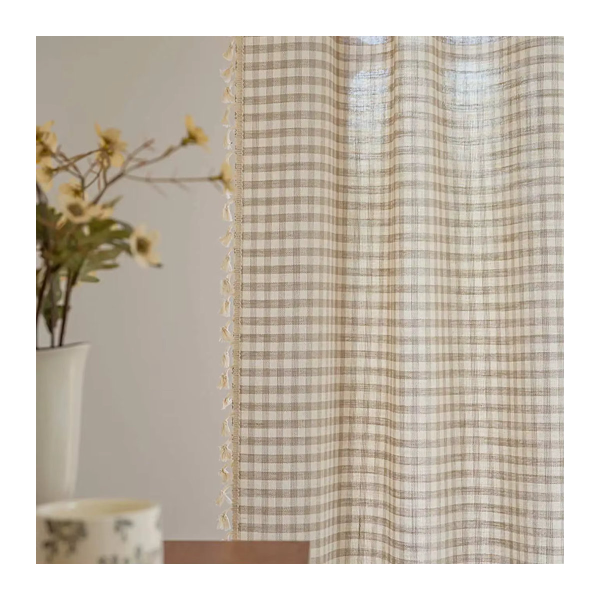 Tiyana Karierte Vorhänge mit Quaste in Beige als Sichtschutz für dein Wohnzimmer oder Schlafzimmer - Bild 4