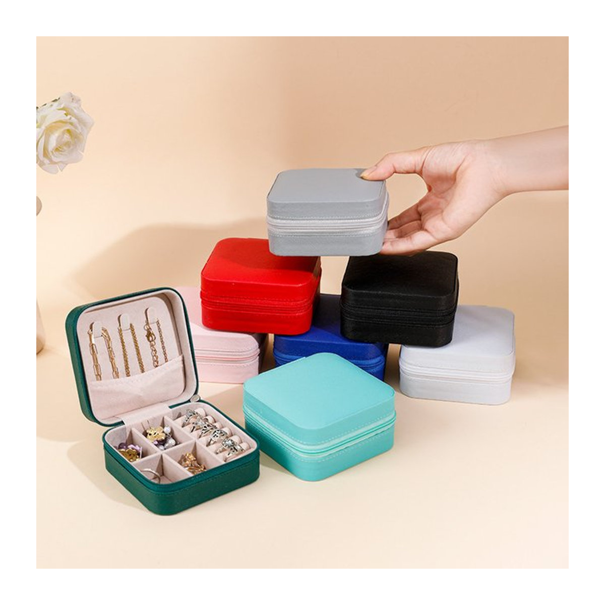 Tragbare Mini-Schmuckbox für Damen in Pink zur Aufbewahrung von Halsketten, Ohrringen und Ringen - Bild 1