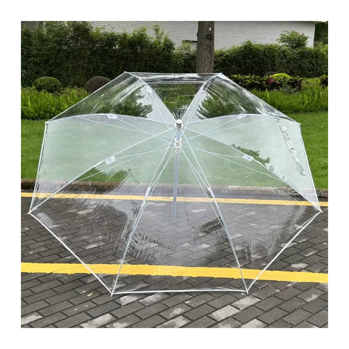Transparenter Regenschirm für Außenbereich und Innenhof in Villa oder Garten - Bild 2